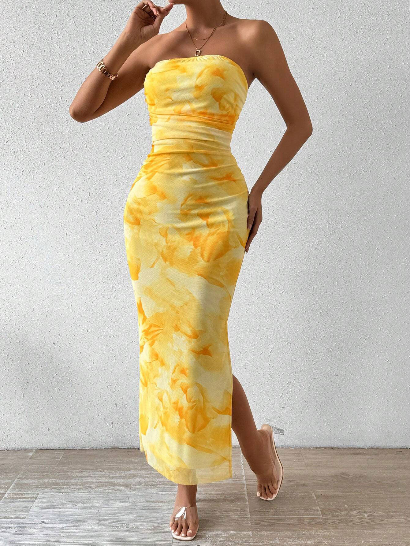 Slim-Fit, Hip-Hugging, Slit, Printed Dress