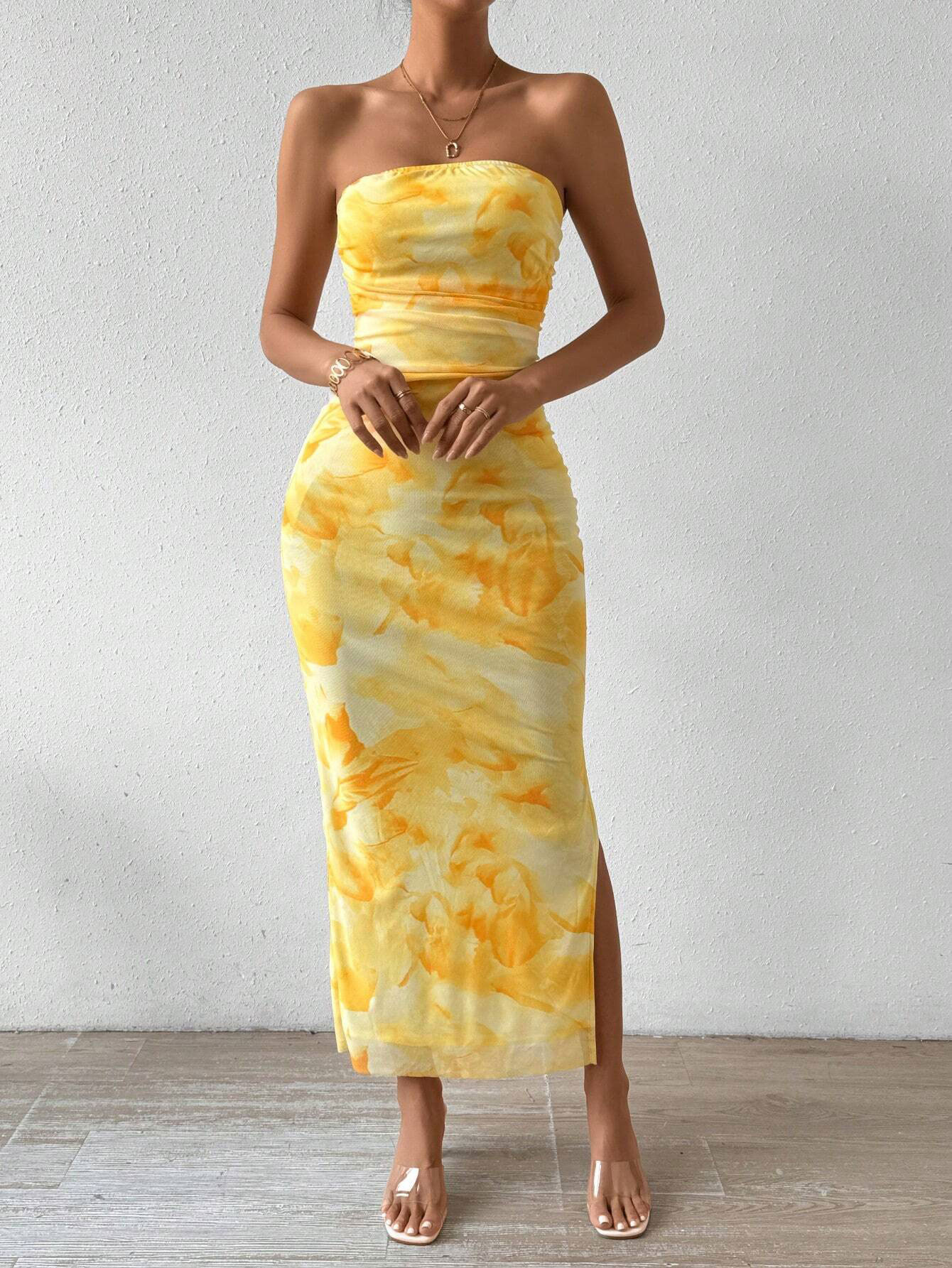 Slim-Fit, Hip-Hugging, Slit, Printed Dress