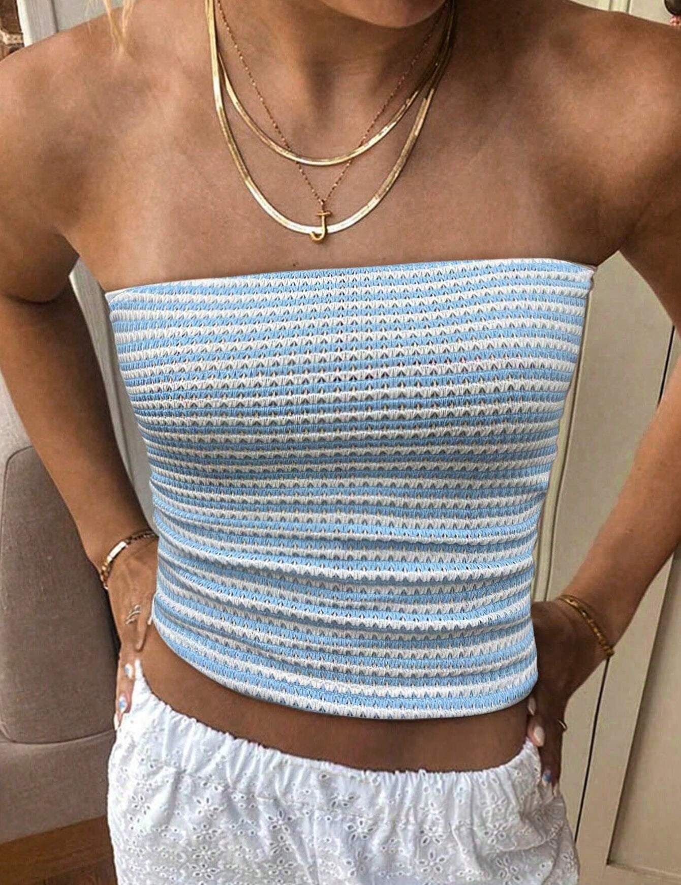 Blueandwhitestripedstraplesssleevelesstop_1.jpg