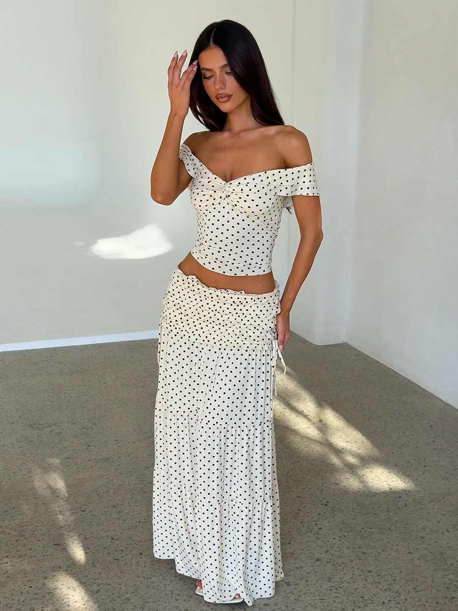 Off-the-shoulder polka dot dress set