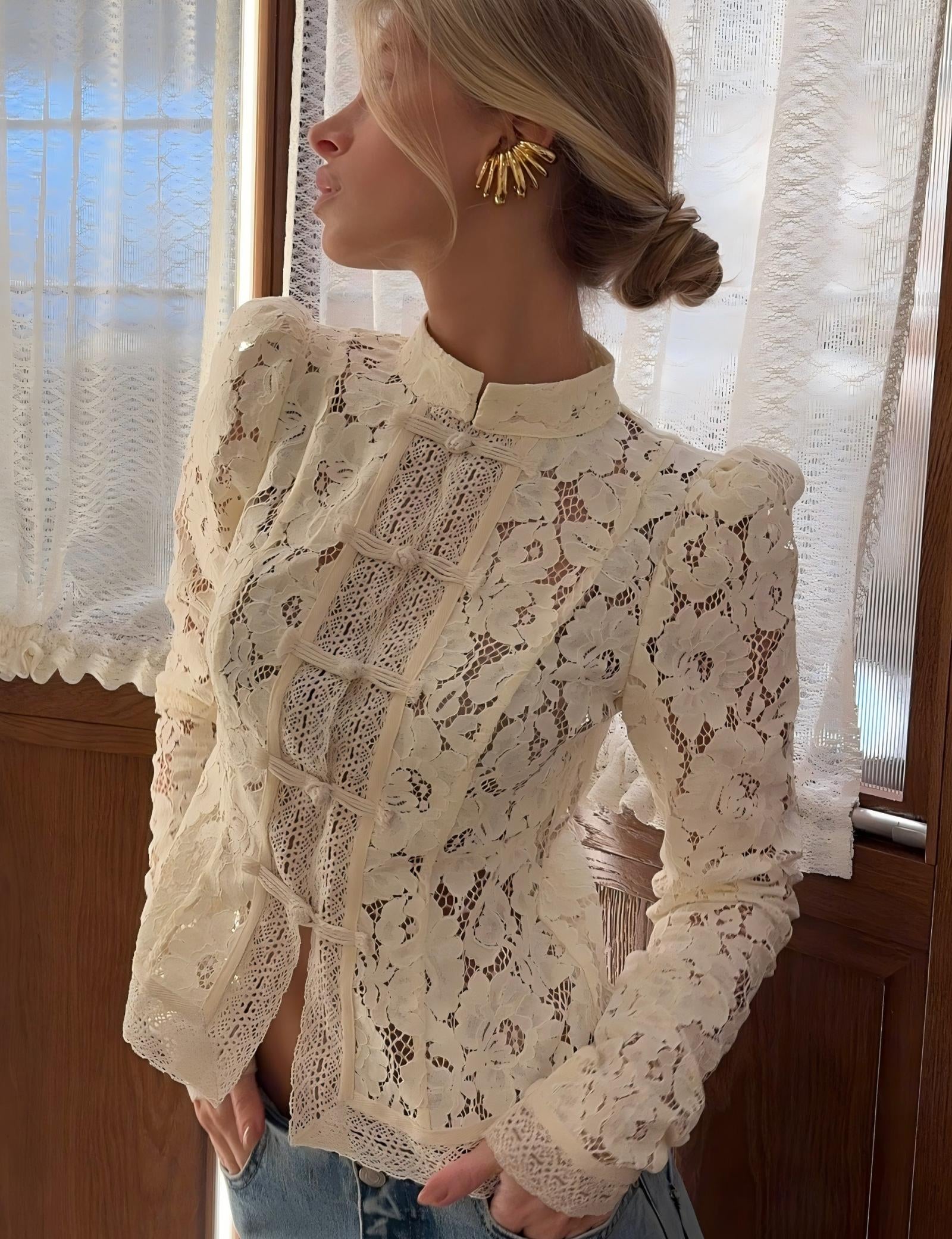 lace-mandarin-collar-frog-button-top_Zorashe_BL007-4.jpg