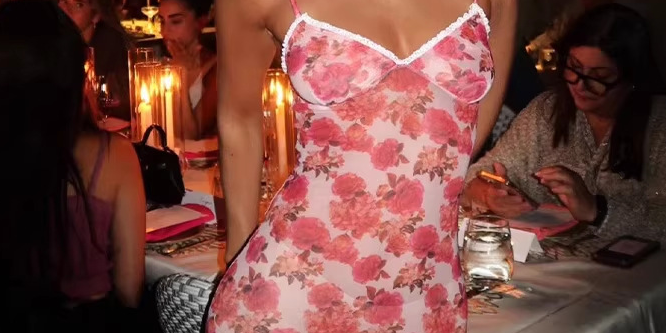 romantic-red-rose-lace-trim-slip-dress-date-night-outfit_Zorashe_MAD017_3.png