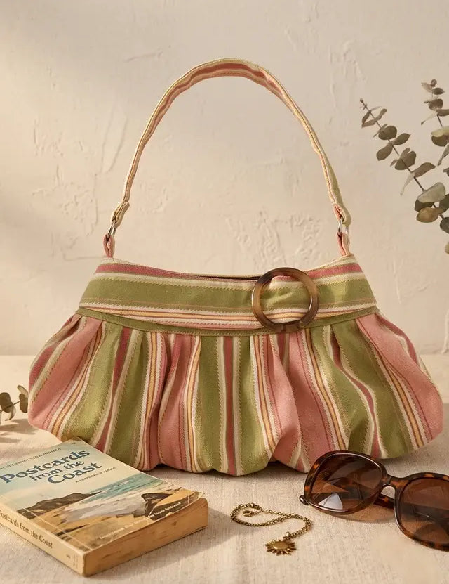 vintage-striped-canvas-shoulder-bag-y2k-boho-style-model-wearing_zorashe_SDB001_1.webp